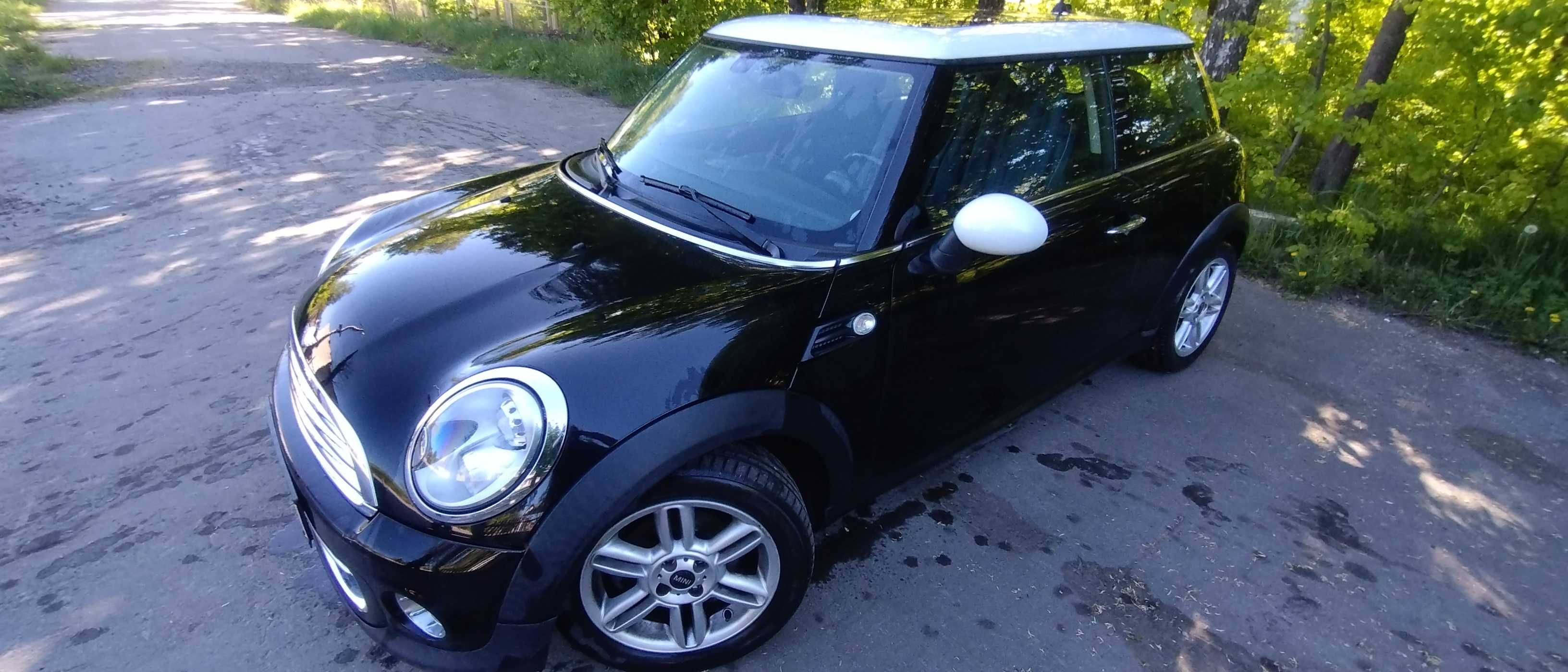 Mini Cooper hatch D