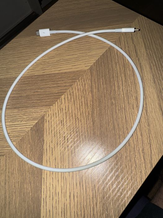 Apple thunderbolt 3 .8m data cable