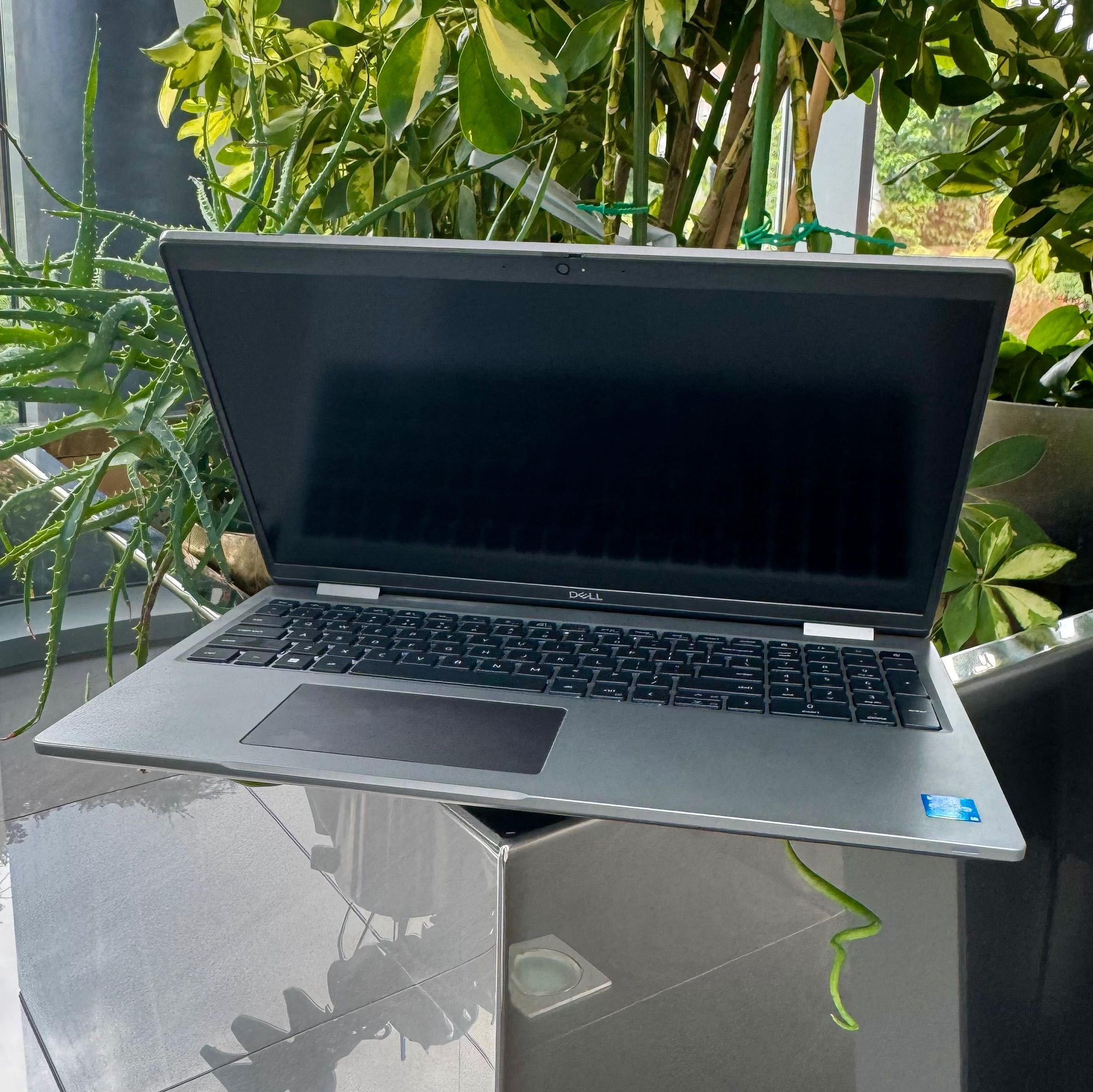 Dell Latitude 5540 i5-1350P 16GB 256GB 15.6"