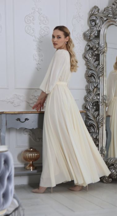 Випускна, весільна чи на розпис сукня