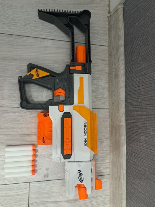 Wyrzutnia Nerf Modulus Recon MK II z dodatkami + Nerf Elite Magnus