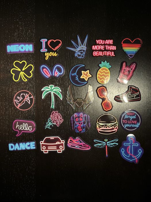 100 Autocolantes Stickers Neon