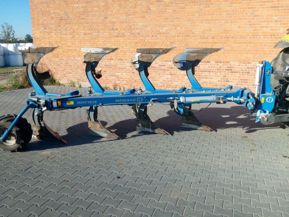 Pług Overum 4 skibowy