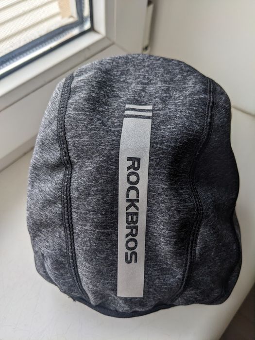 Тепла шапка для бігу чи їзди на велосипеді