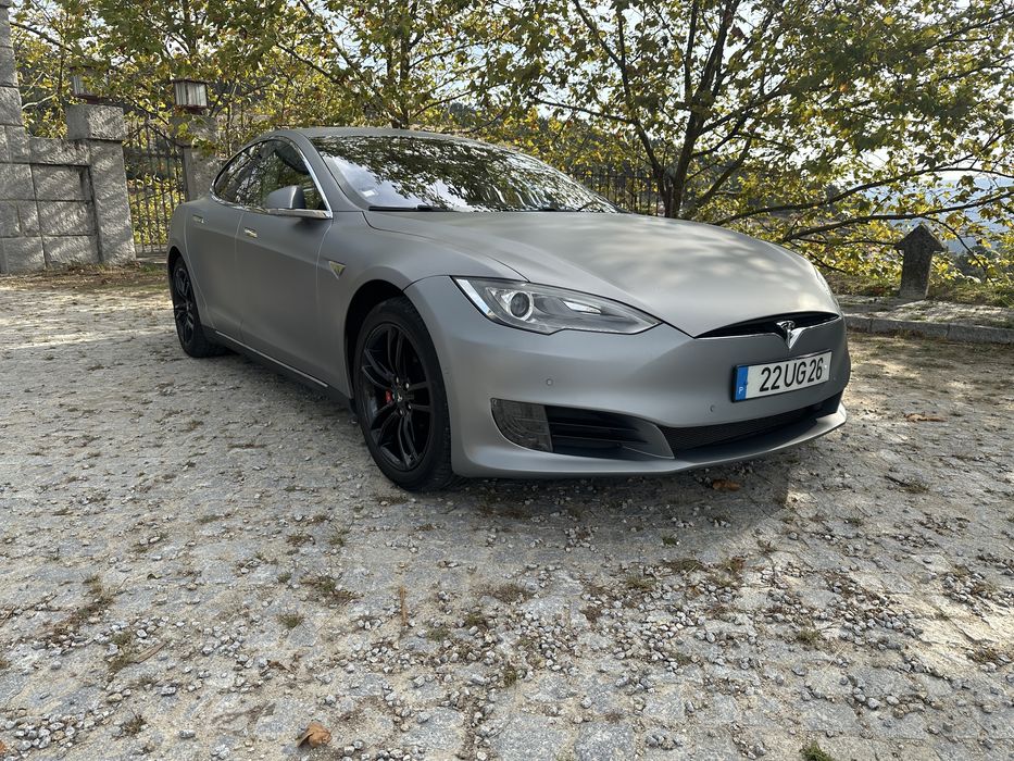 Tesla Model S P85 Performance