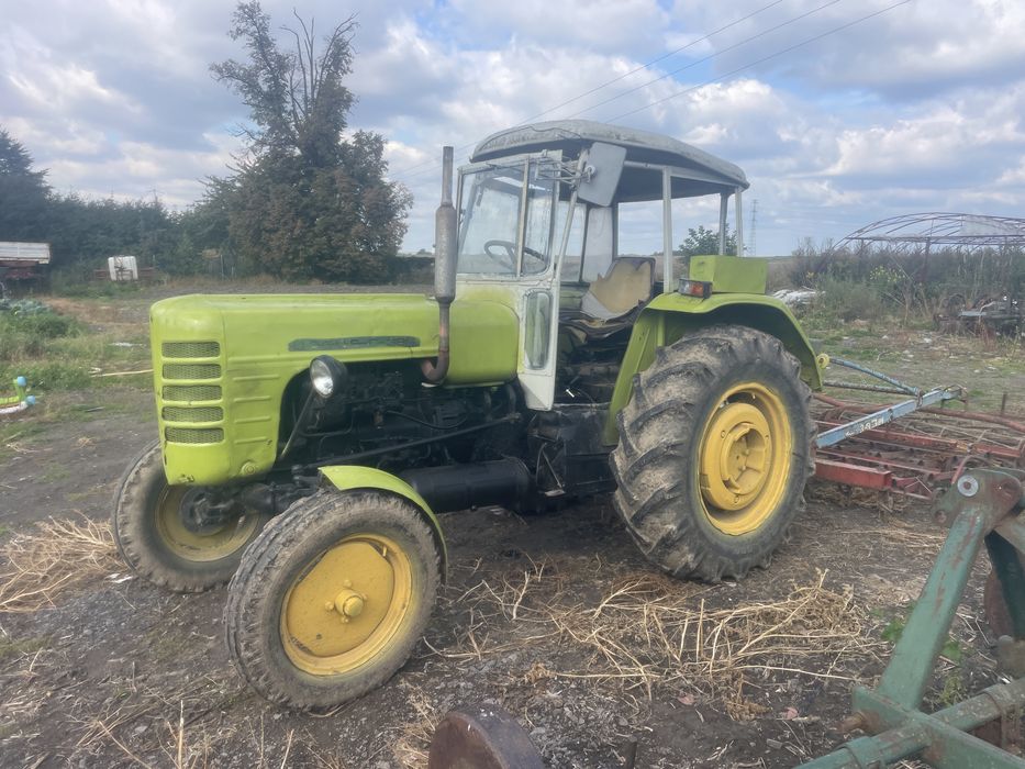 Ursus c4011 z papierami