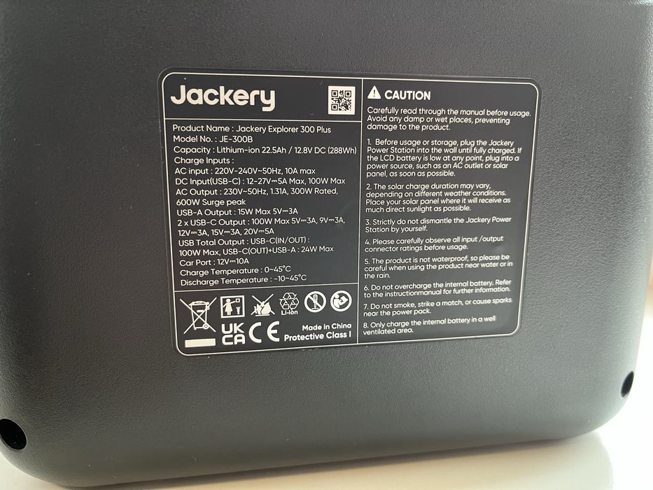 Зарядна станція Jackery Explorer 300 plus + сонячна панель 40w