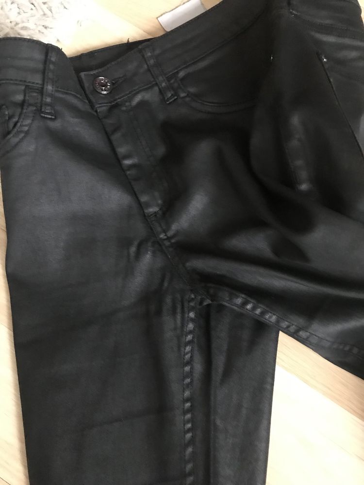 Spodnie damskie woskowane Mango r. S