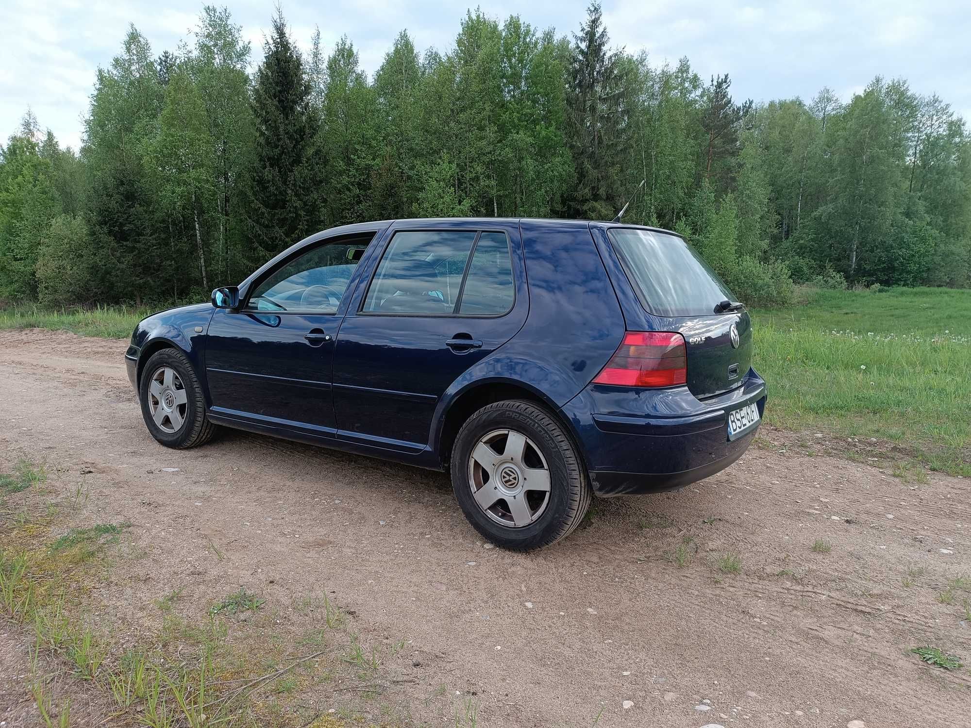 VW Golf IV 1.6 SR benzyna 1999