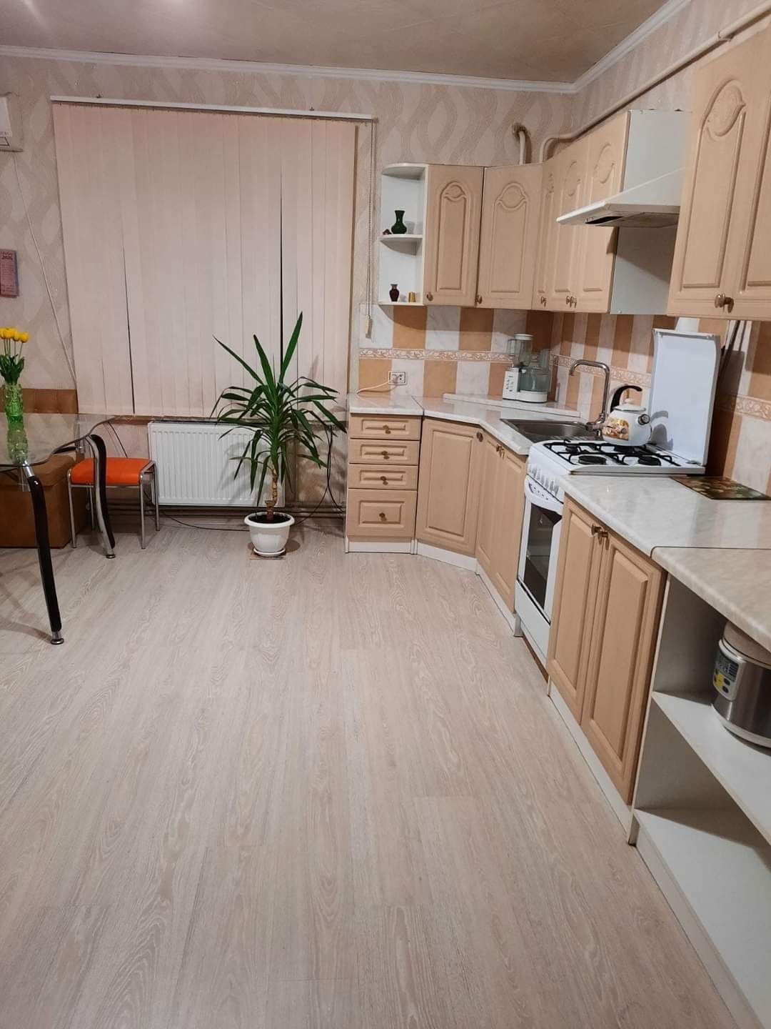 Продаю будинок біля центру