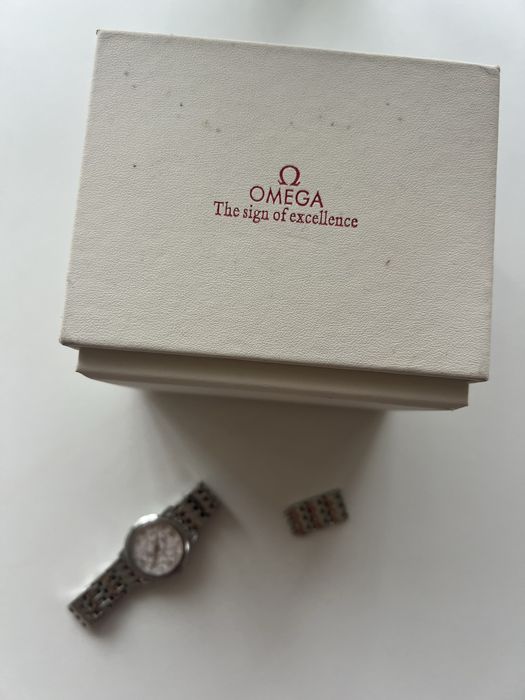 Часы Omega женские
