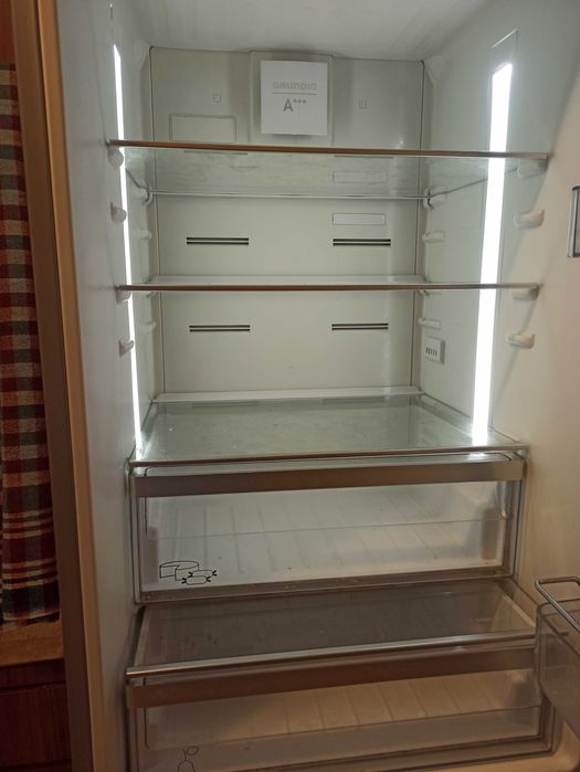 Двокамерний холодильник Грюндіг Grundig GKN 16830 X A+++ No Frost