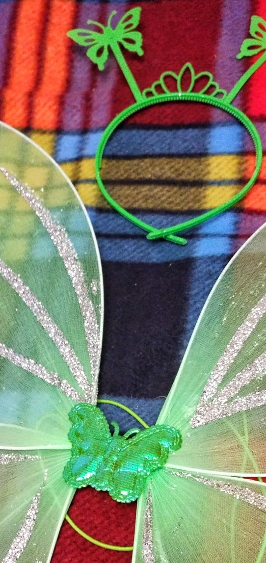 Зелені крила крильця дитячі метелик бабочка