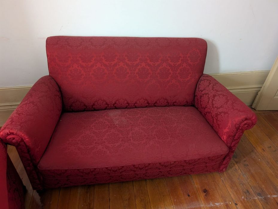 Conjunto sofás vermelhos