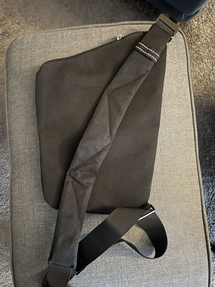 Mochila ombro nova