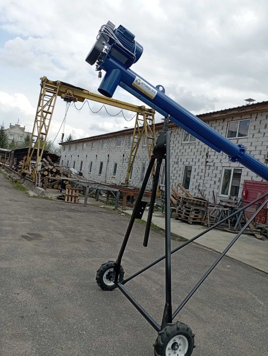 Шнековый погрузчик (винтовой конвейер, транспортер зерна) 133х4 м