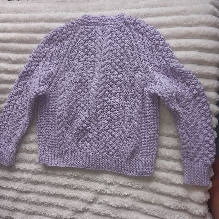 Кофточка на девочку джемпер на пуговицах на 9 -10 лет