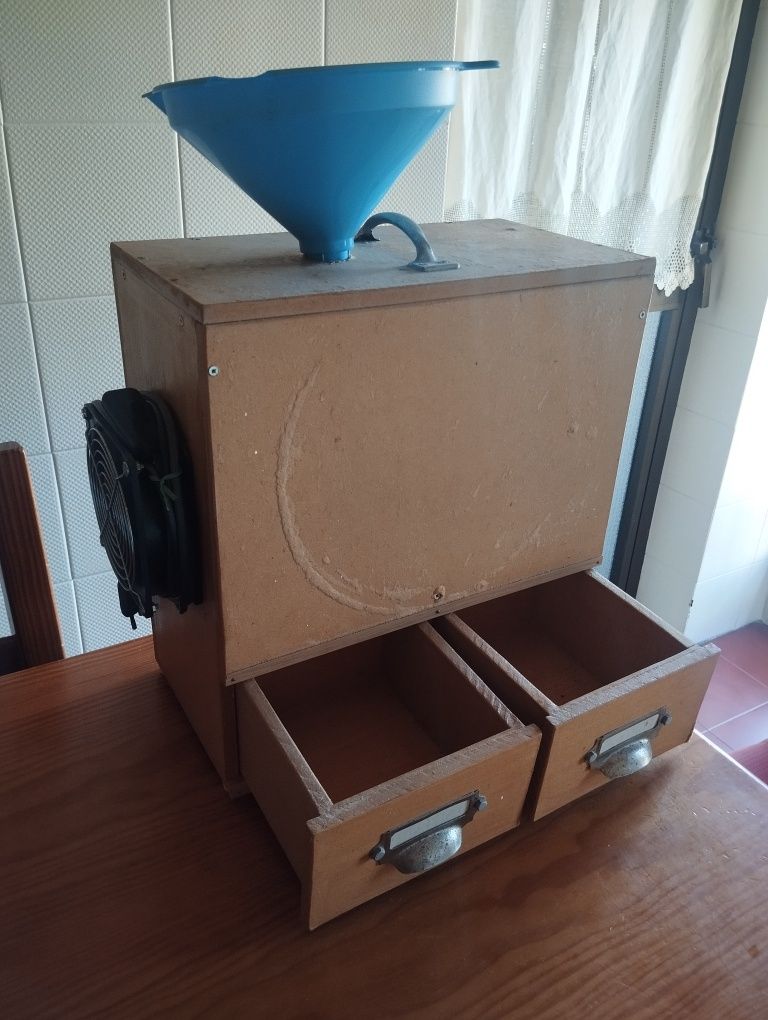 Máquina de limpar sementes