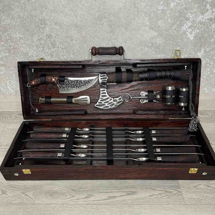 Подарунки для жінок та дівчат - у якої все є, Набір шампурів у кейсі!!