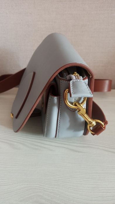 Женская  сумочка  кожа.