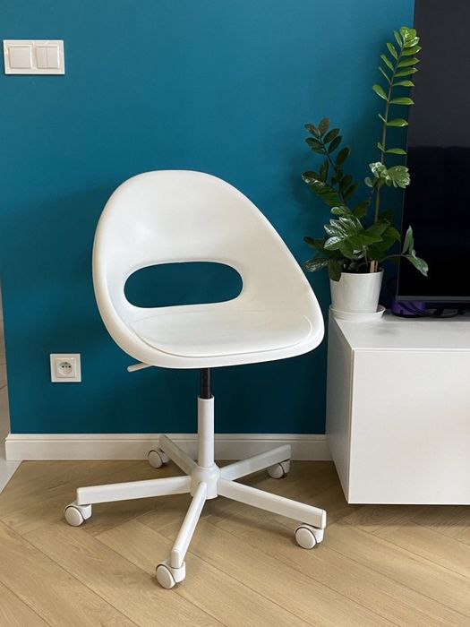 Krzesło biurowe IKEA – prawie nowe