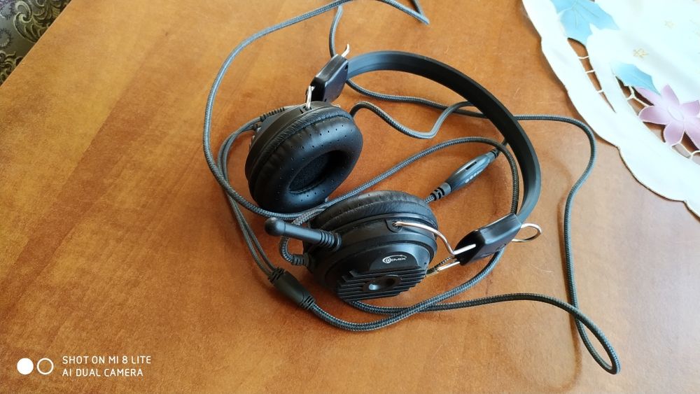 Гарнітура HP-720 MV - це стильна і зручна модель,
