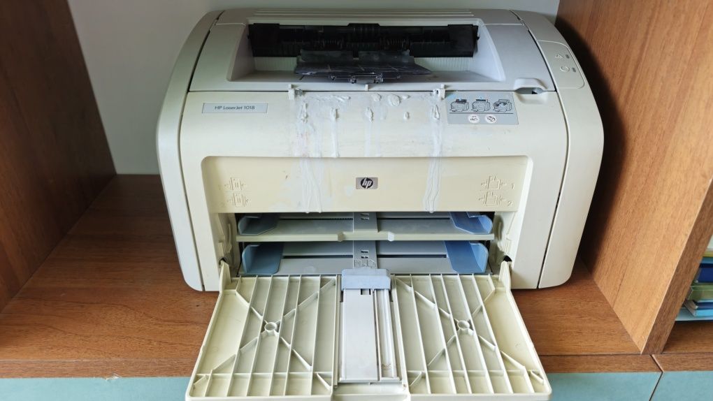 Лазерний принтер HP LaserJet 1018