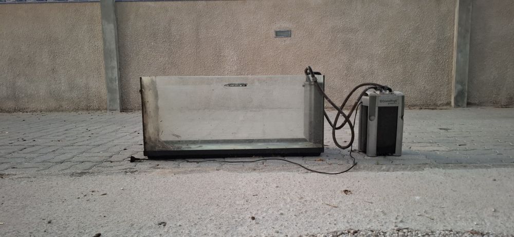 Aquário 200L com motor