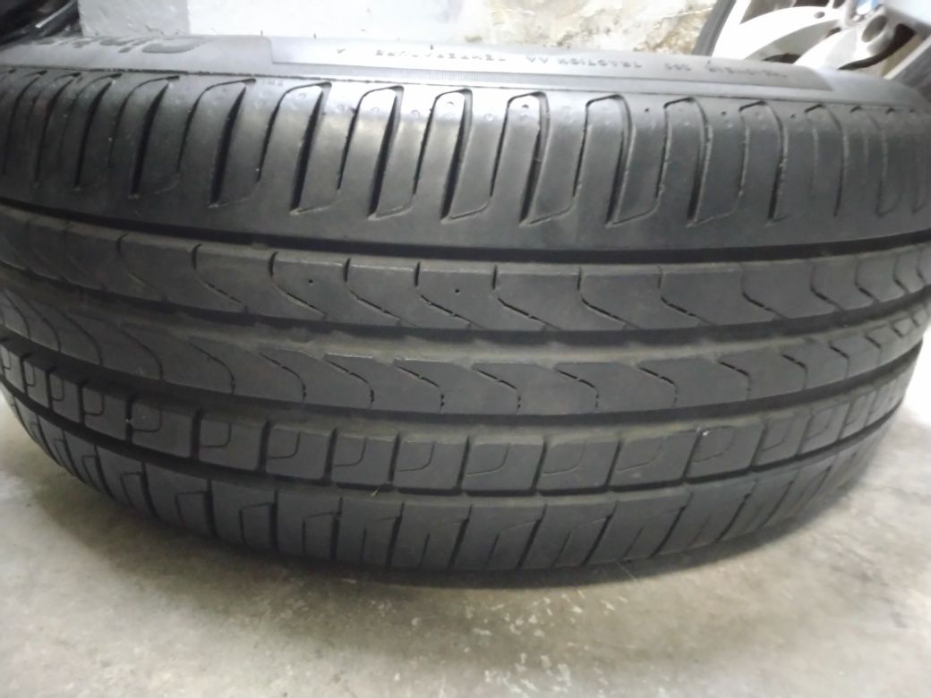 4 Jantes BMW com Pneus Pirelli 225/55/R17