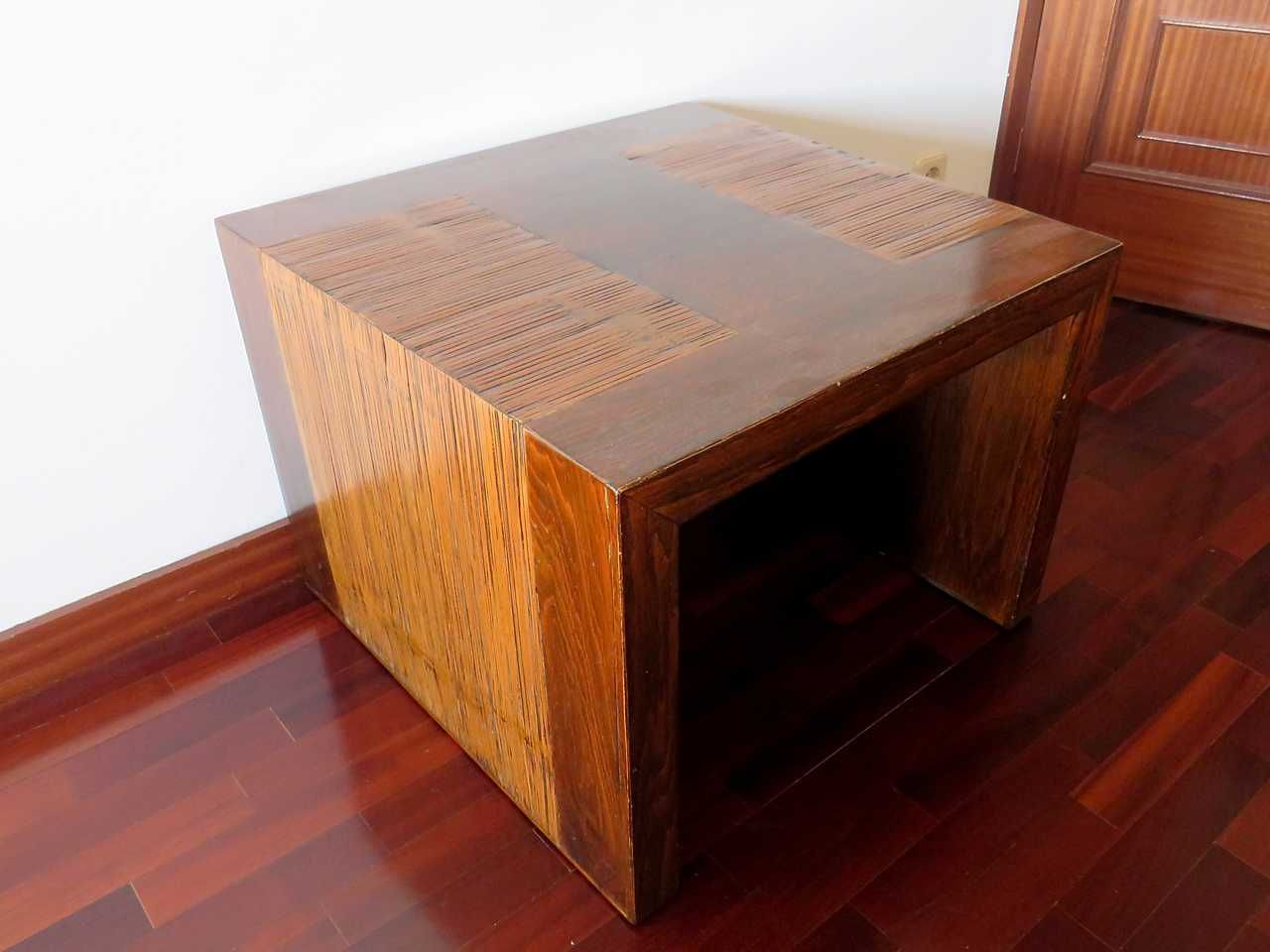 Mesa de Madeira 60x60x40