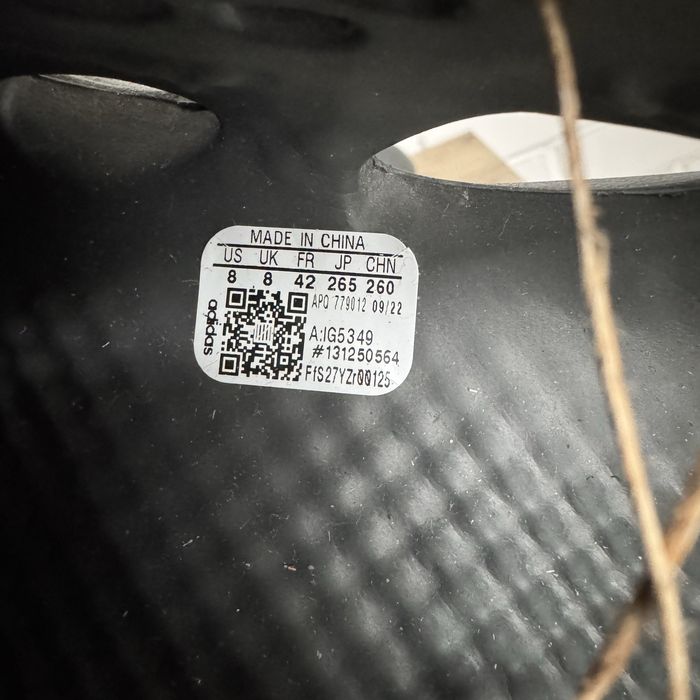 Тапочки чоловічі Adidas Yeezy Foam Runner Carbon Black