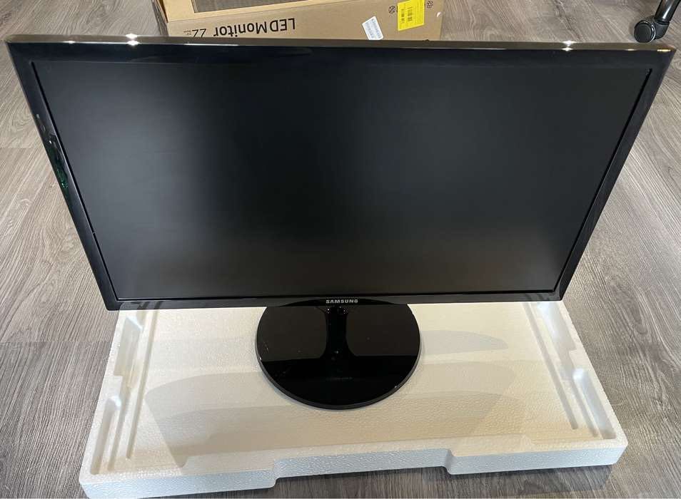 Samsung LED Monitor 22, SF350