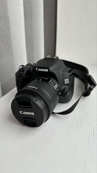 Продам фотоапарат Canon 250D