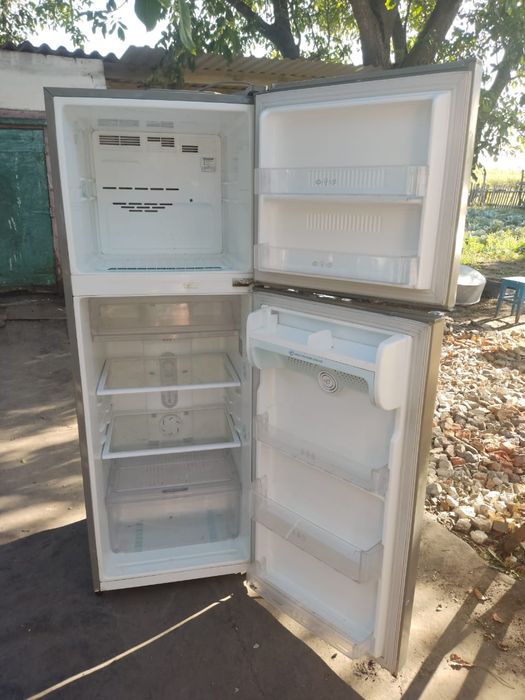 Холодильник "LG "