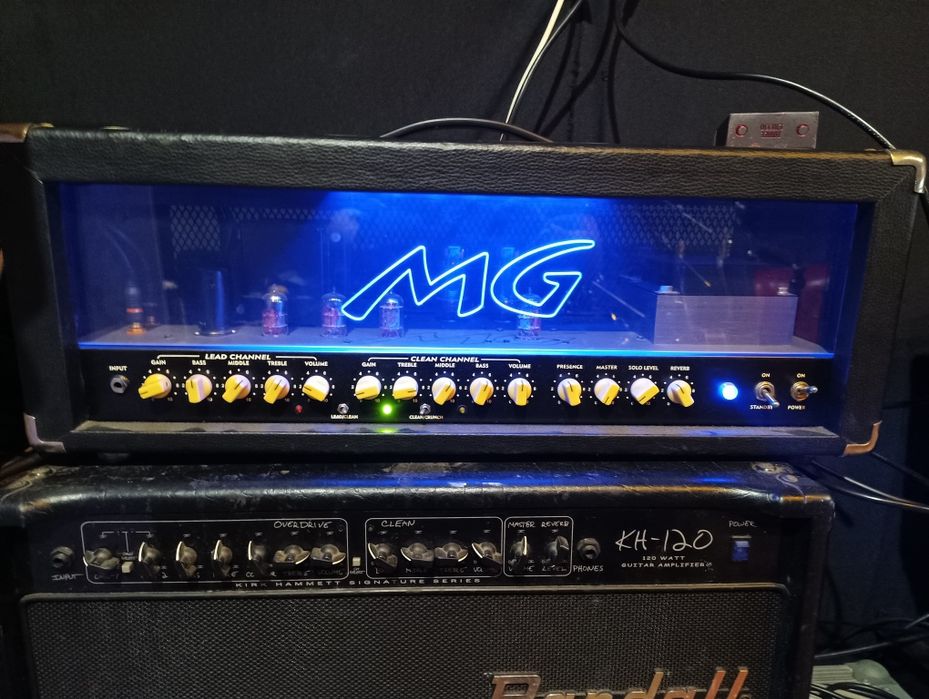 Sprzedam Mg Fendmes z pancernym kejsem