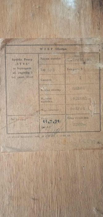 Szafa PRL do renowacji