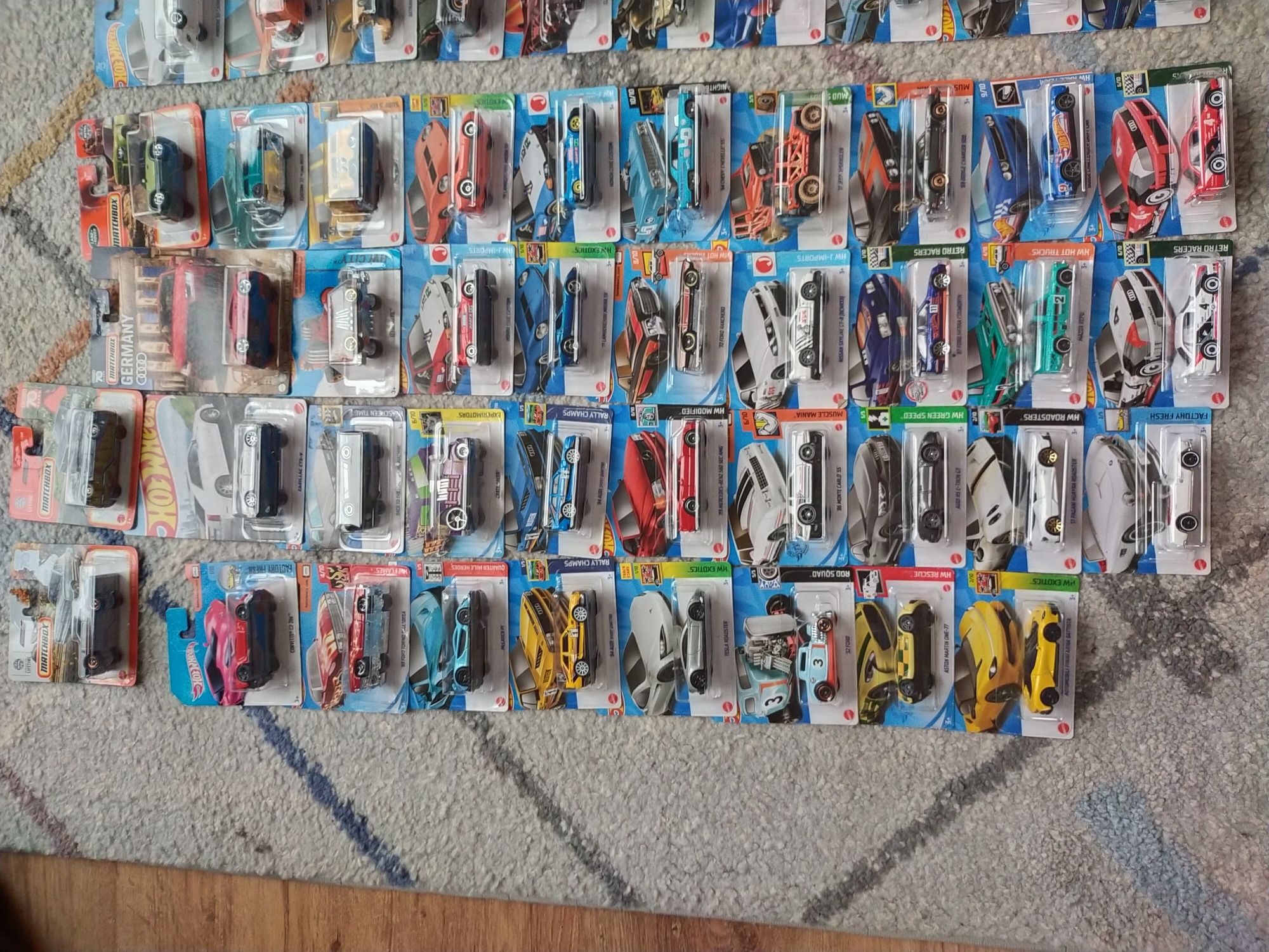 Modele hot wheels i matchbox