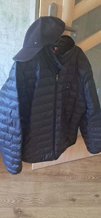 Kurtka tommy hilfiger + czapka z daszkiem tommy hilfiger