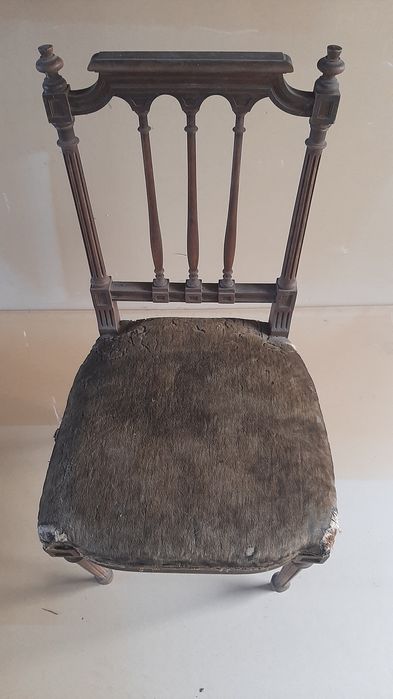 Стулья антикварные