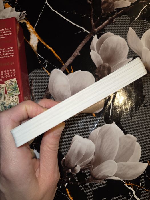 Золотые карты Ленорман в красной коробке