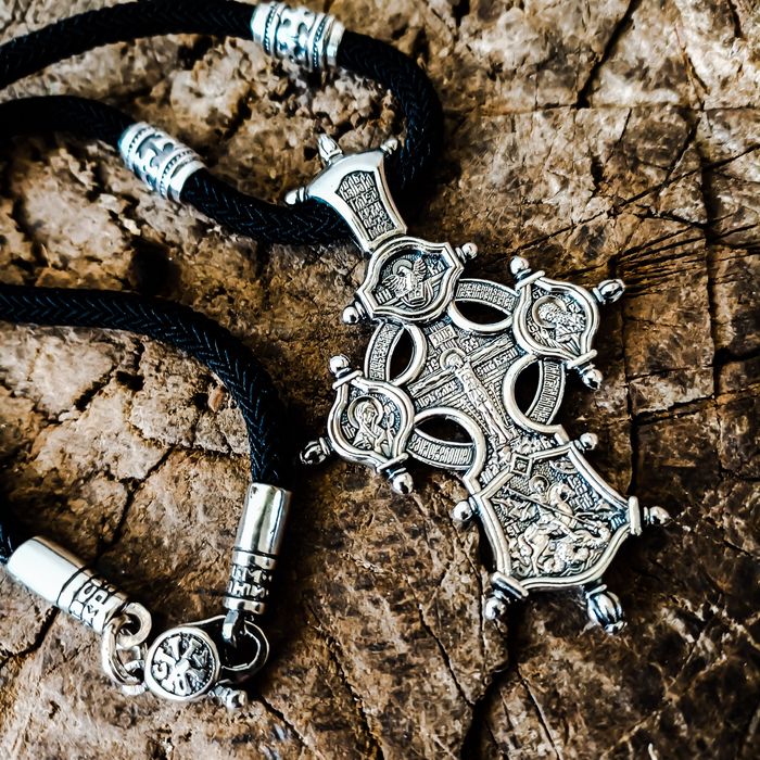 Хрестик срібний чоловічий з шовковим шнурком