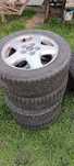 Opony zimowe 205/55 r16 z nissana almera Tino oraz komputer z stacyjką