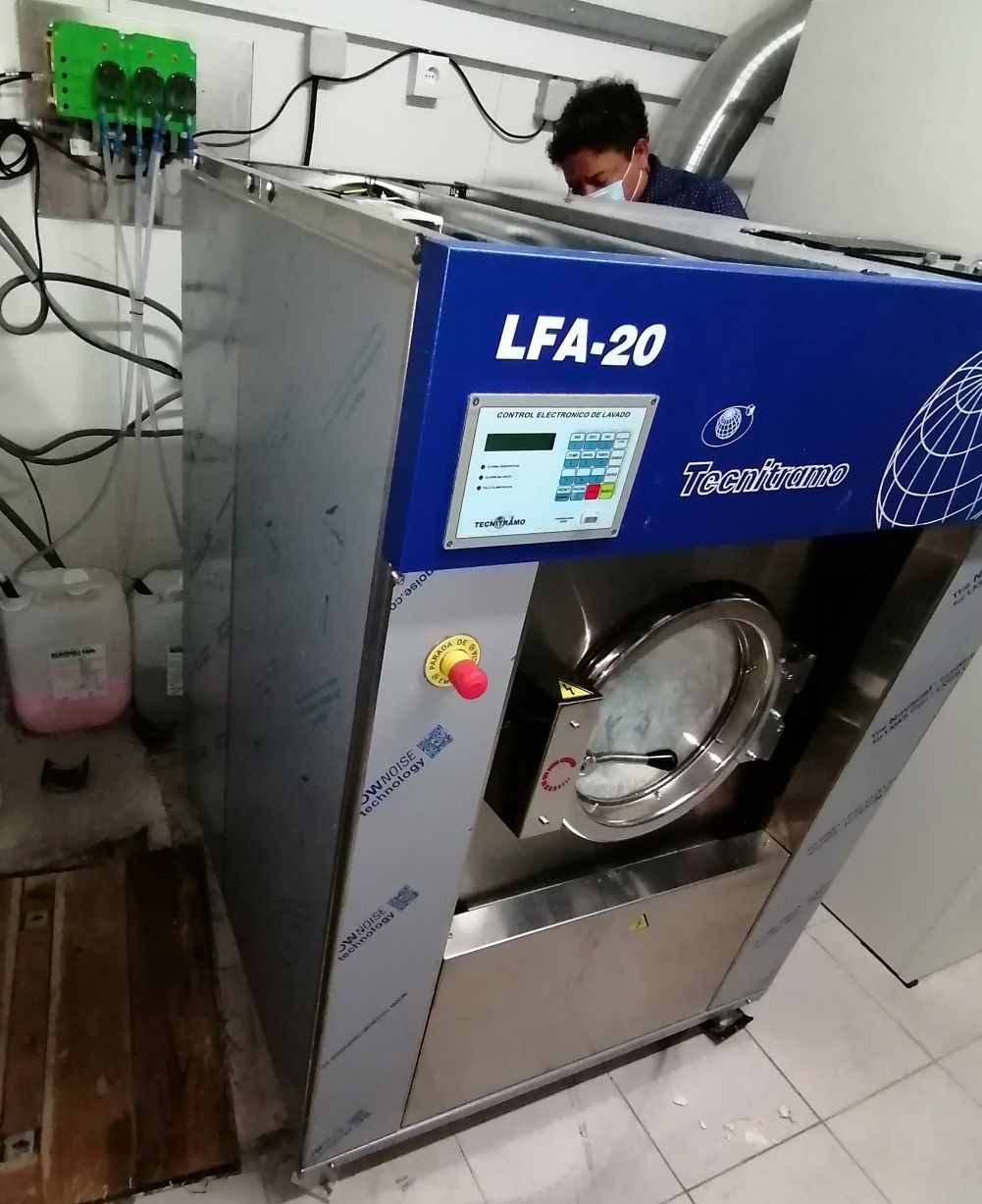 Máquina de lavar roupa industrial 20 Angola Cabo Verde / Guiné Bissau