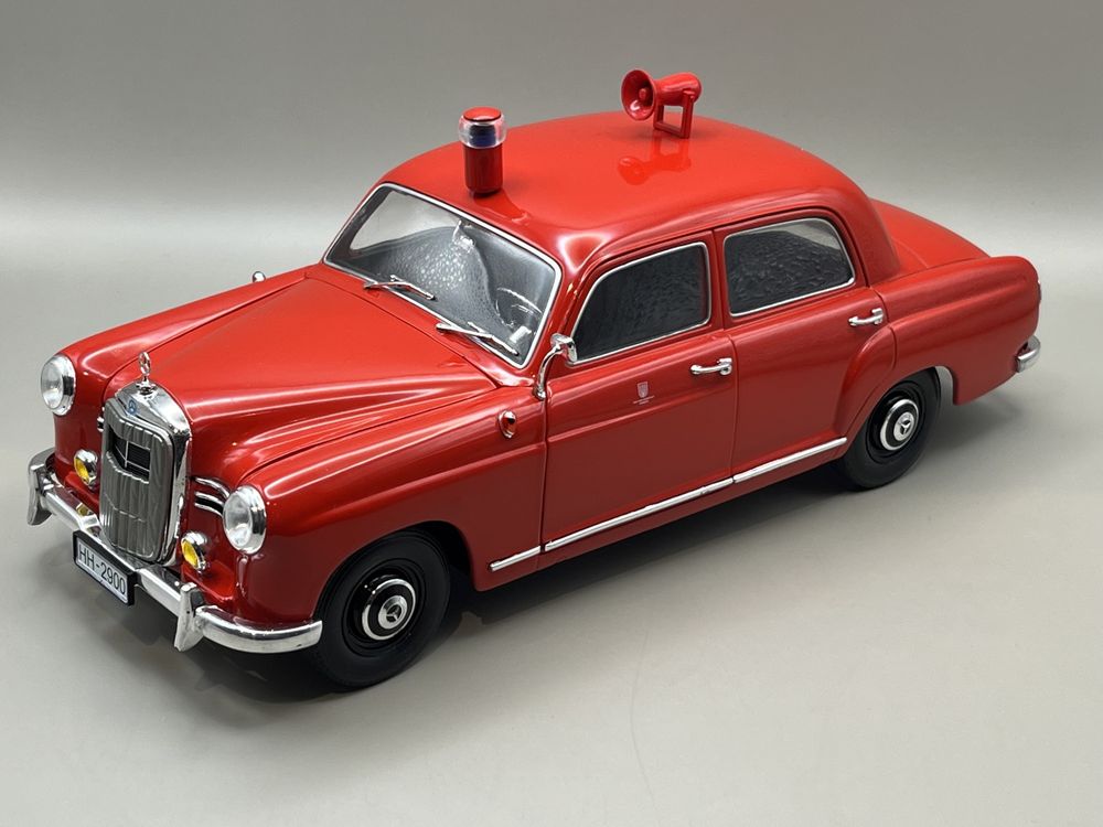 Model 1:18 Mercedes-Benz W120 Feuerwehr