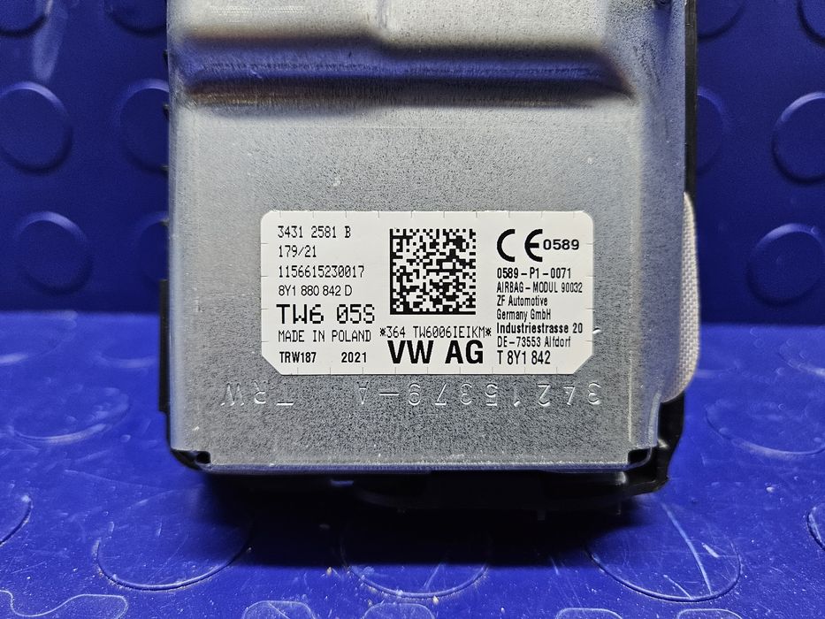 PODUSZKA kolanowa pasażera AUDI A3 8Y prawa AIRBAG prawy oryginał