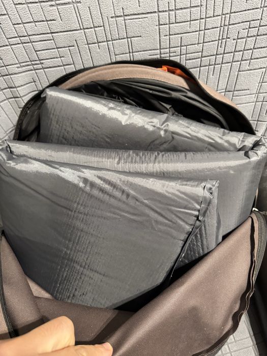 Tenda Quechua 2”(para criança) desbobravel com colchão
