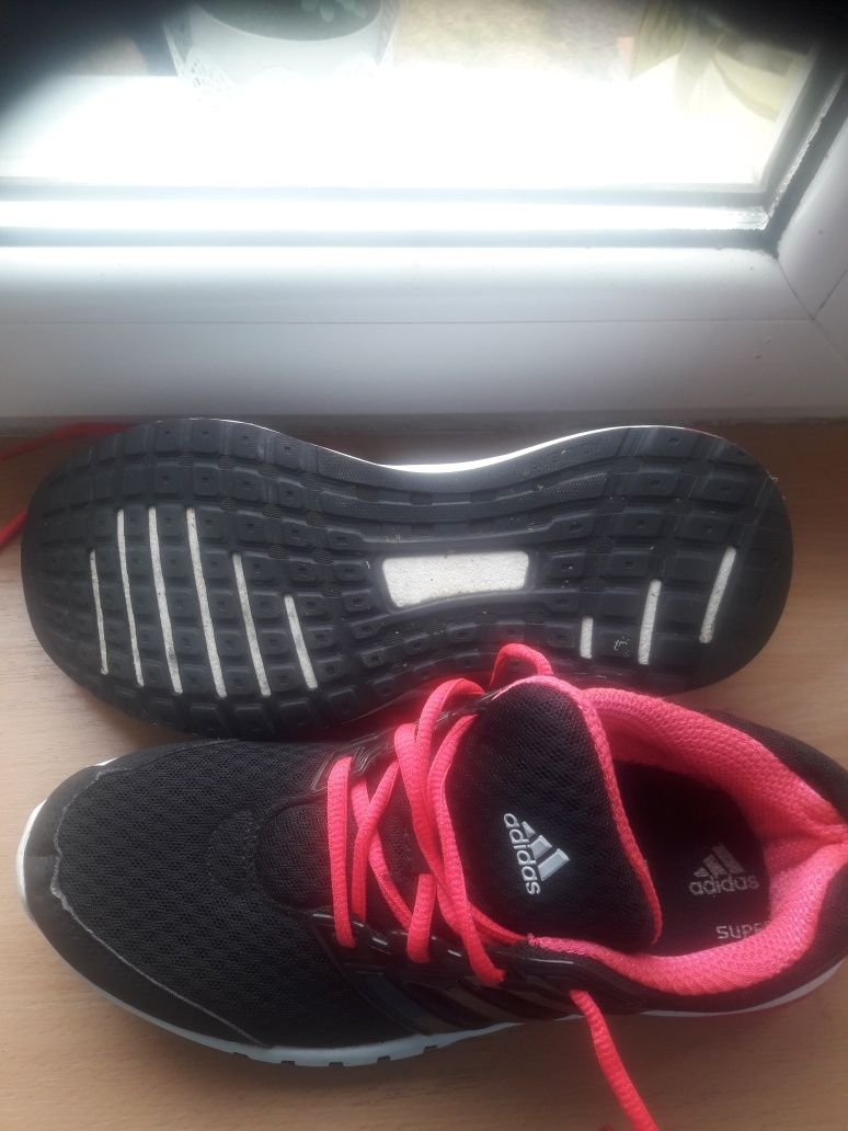 Sprzedam buty Adidas