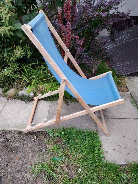 Leżak drewniany niebieski 80 cm X 63 cm