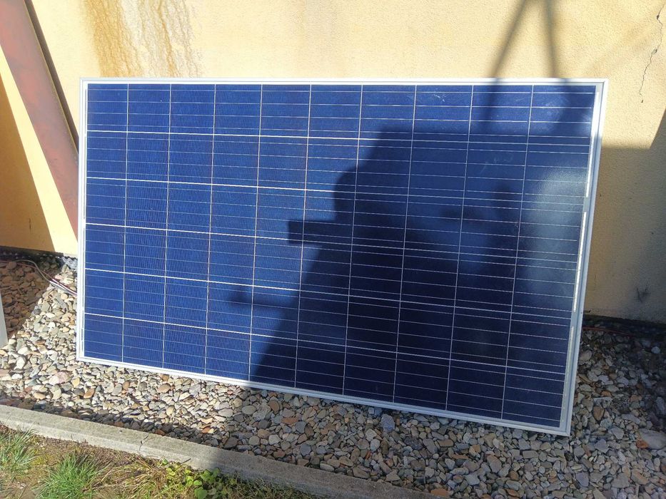 12 szt. paneli fotowoltaicznych 270 Wp GCL SOLAR
