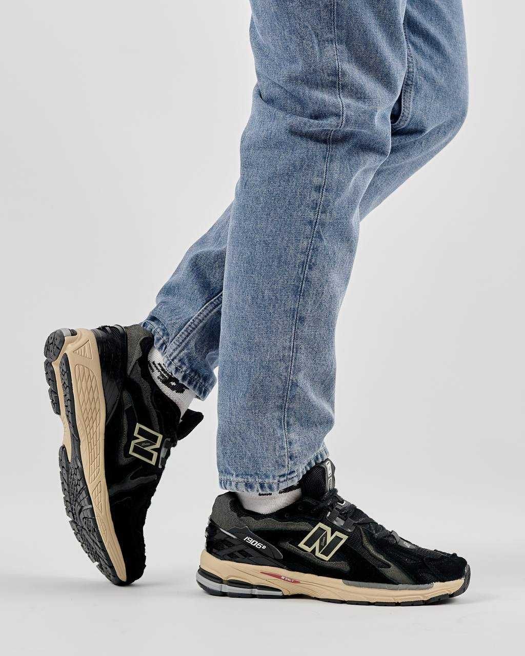 Нові кросівки New Balance 1906D: